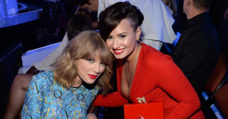 Treta! | Demi Lovato critica Taylor Swift: “Não diga que é feminista se você não põe a mão na massa”