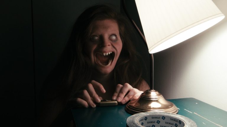 “Quando as Luzes se Apagam” – Terror de James Wan ganha novo cartaz