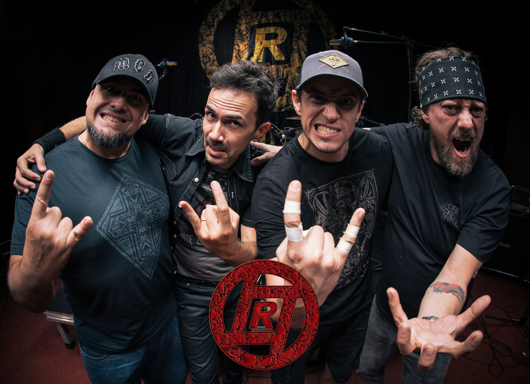 Entrevista | Raimundos, rock na veia e muito amor no coração!