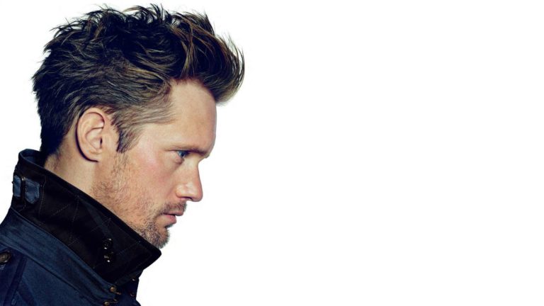 Alexander Skarsgard de A Lenda de Tarzan confirma vinda para o Brasil