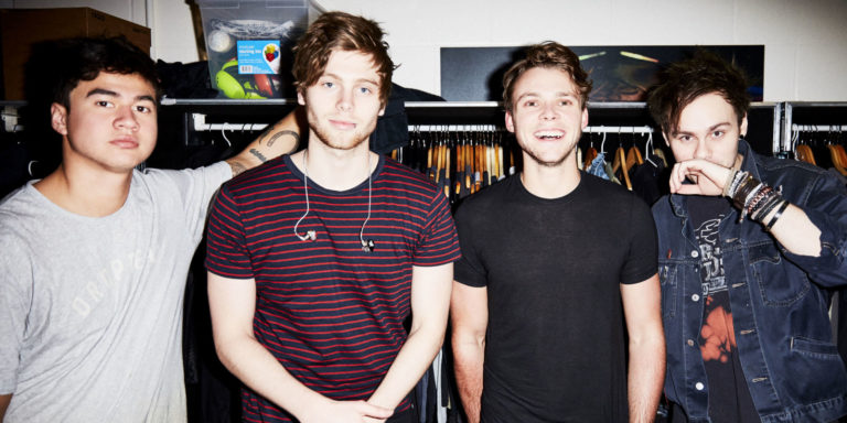 5 Seconds of Summer libera clipe de “Girls Talk Boys” de Ghostbusters