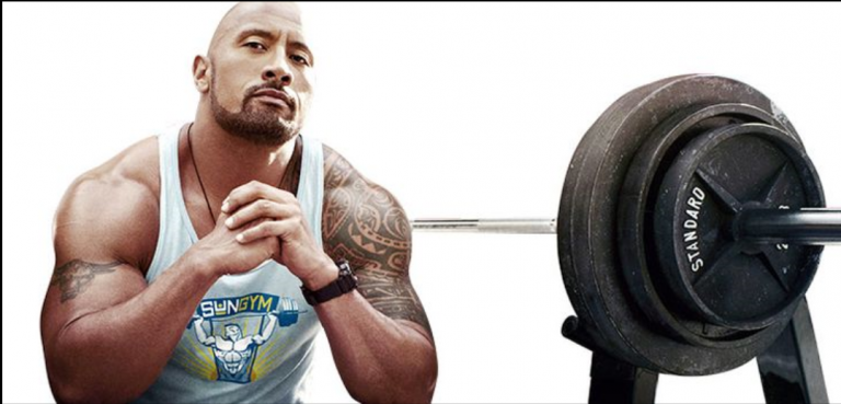 The Rock está produzindo série sobre musculação nos anos 80