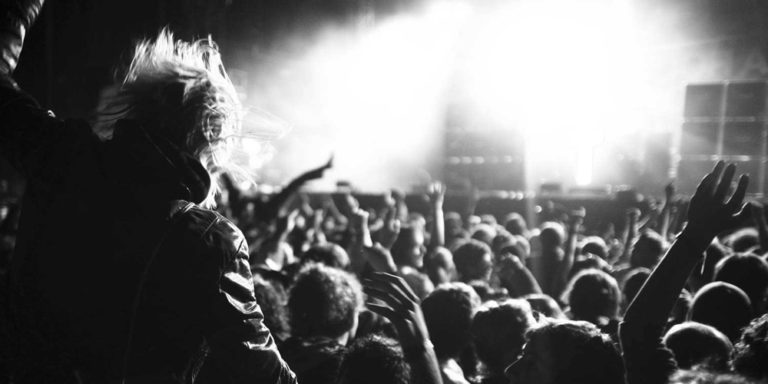 Hoje é dia de rock, bebê! Confira os shows do gênero confirmados no Brasil para o segundo semestre