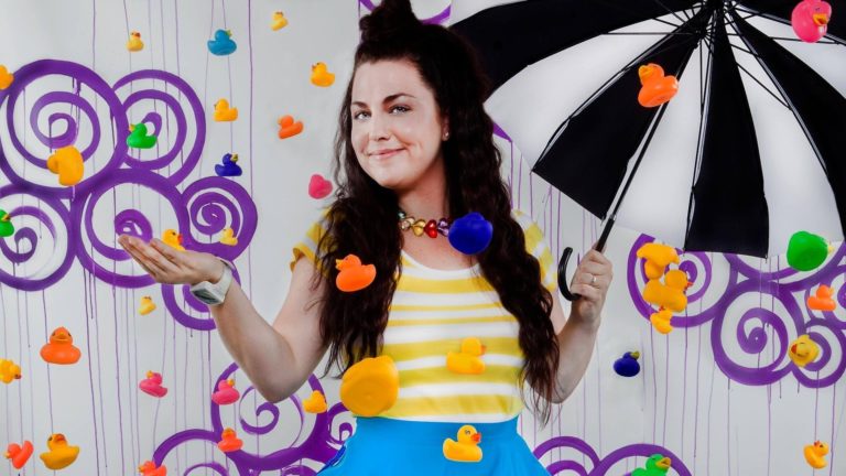 Amy Lee | Ouça “Dream Too Much”, faixa inédita do álbum infantil da cantora americana
