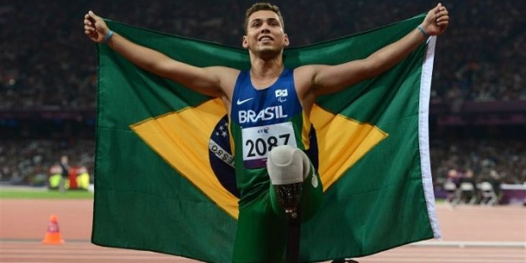 Netflix disponibiliza documentário sobre trajetória de atletas paralímpicos brasileiros