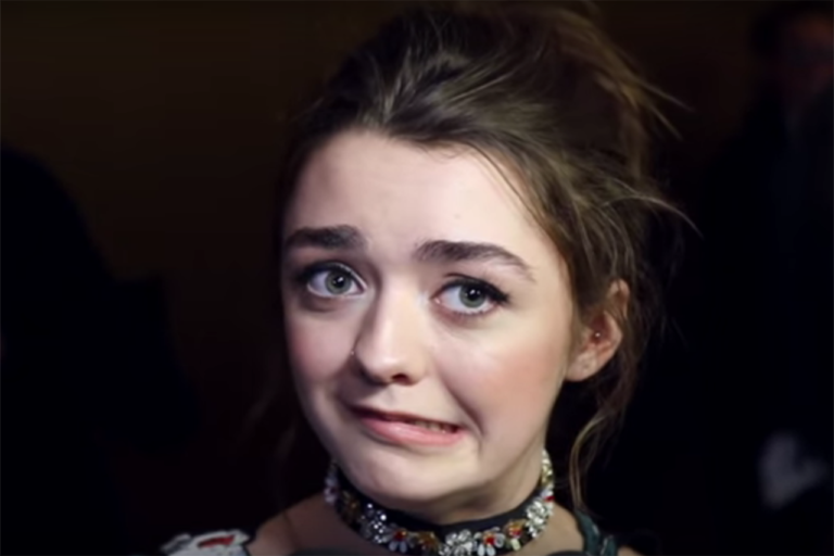 Game of Thrones | Maisie Williams não leu os livros, porque sua mãe não deixou