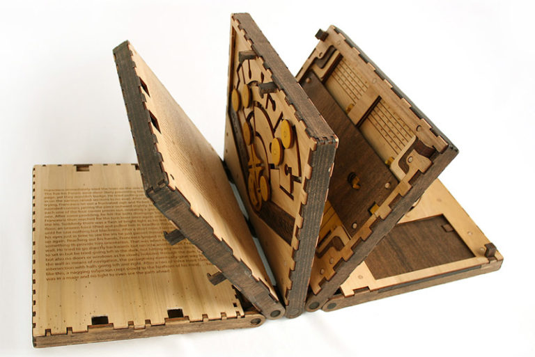 Criatividade e livro-quebra-cabeça | resolva o livro para continuar a história!