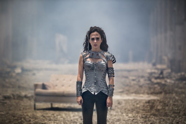 Confira trailer do hilário “TOC – Transtornada Obsessiva Compulsiva” com Tatá Werneck e Ingrid