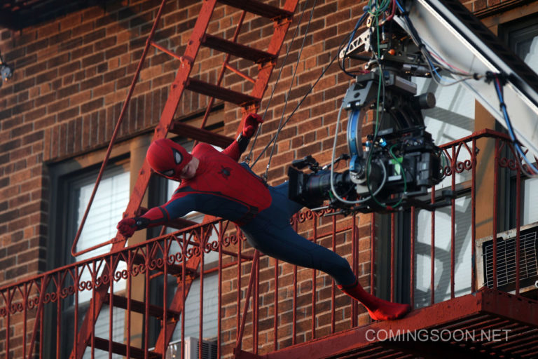 Spider-Man: Homecoming | Mais cabeça de teia em novas imagens das gravações