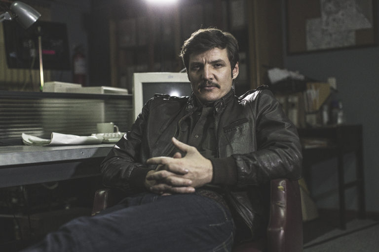 Narcos | Pedro Pascal divulga foto revelando o inicio das gravações da terceira temporada