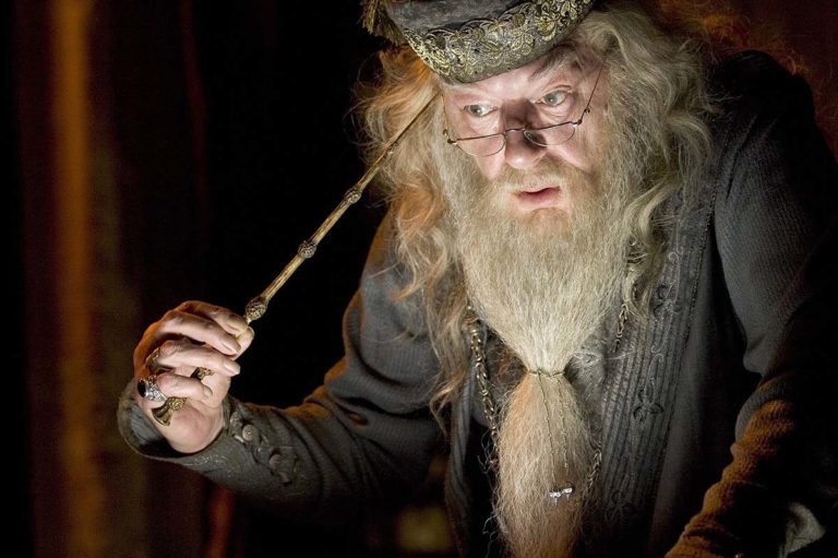 Animais Fantásticos e Onde Habitam | Dumbledore é confirmado na sequência do filme!