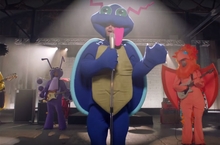 Maroon 5 | Banda apresenta novo single em talk show, confira!