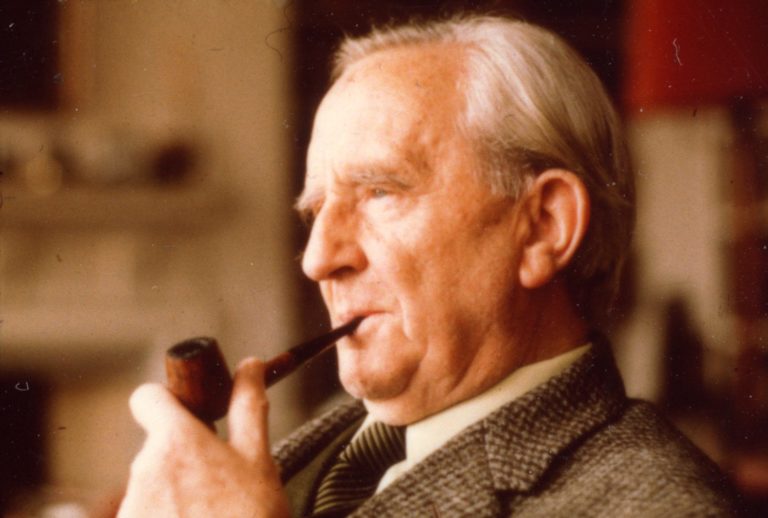 A MELHOR NOTICIA DO ANO para os fãs de J. R. R. Tolkien