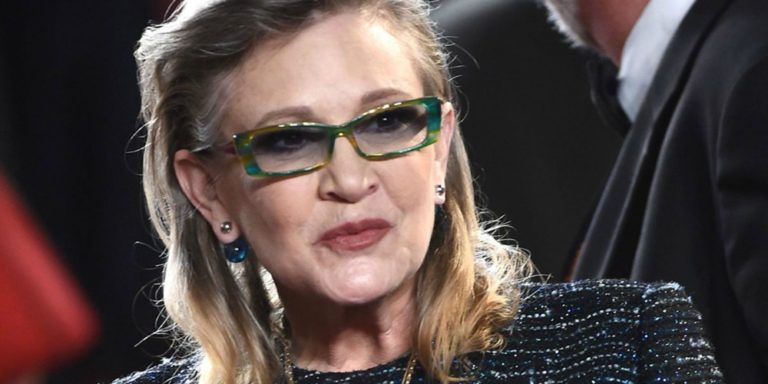 URGENTE | Carrie Fisher sofre ataque cardíaco em avião; o estado é grave!