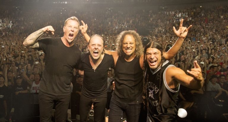 Crítica | ‘Hardwired…To Self-Destruct’ traz o Metallica de volta as origens 