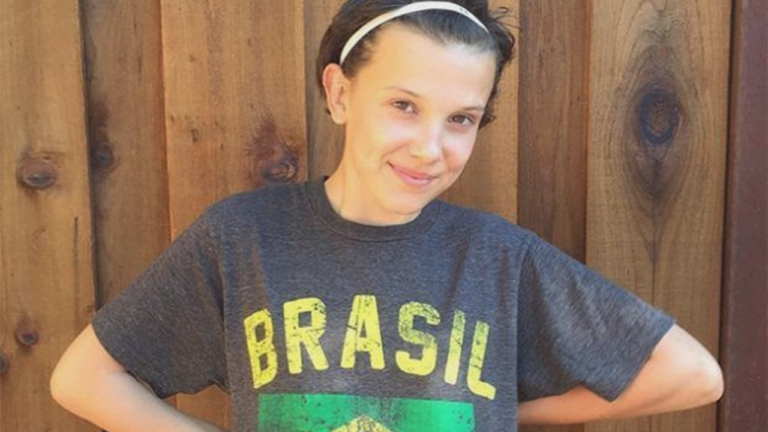 Estamos surtando! | Eleven de Stranger Things virá ao Brasil em 2017
