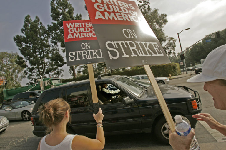 Nova greve de roteiristas pode afetar Hollywood