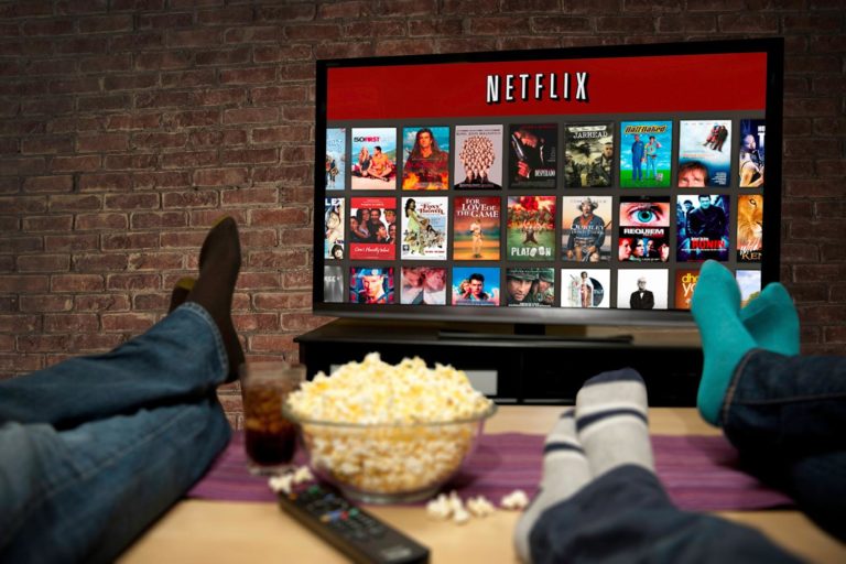 Dias contados! Filmes podem sair dos cinemas e ir direto para a Netflix em menos tempo