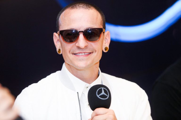 Divulgados detalhes sobre morte de Chester Bennington, vocalista do Linkin Park