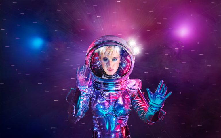 KATY PERRY | Cantora será apresentadora do VMA 2017; Confira vídeo