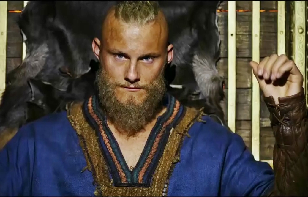 VIKINGS | Bjorn no deserto e Ivar ensanguentado nas primeiras imagens da 5ª temporada; confira