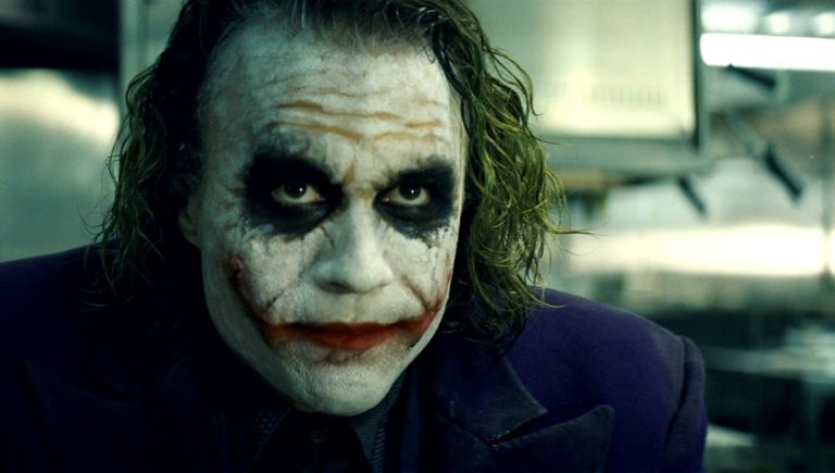 Por que o Coringa de Heath Ledger foi perfeito?