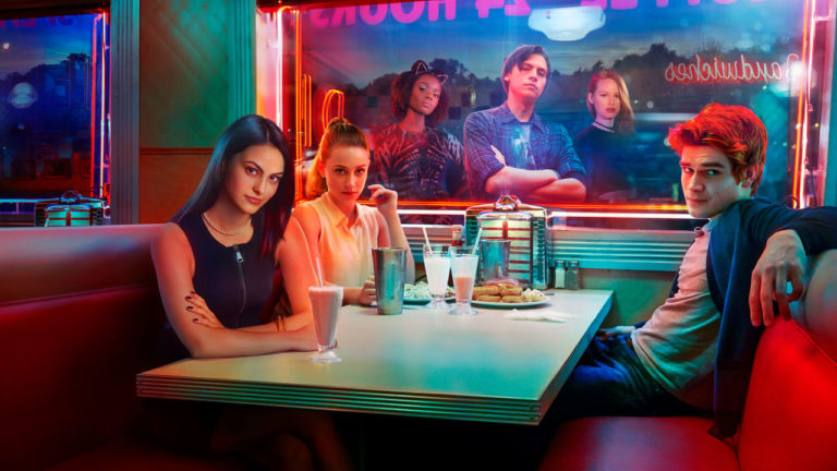 Segunda temporada de Riverdale terá estreia simultânea com os EUA na Warner