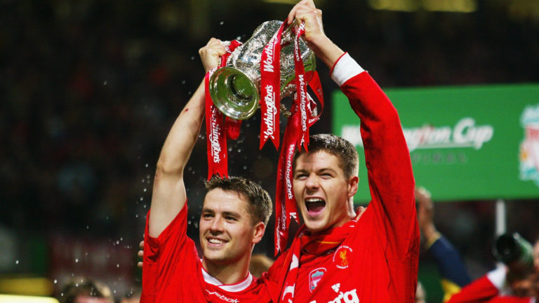 PES 2018 | Steven Gerrard e Michael Owen são as novas “lendas” do jogo