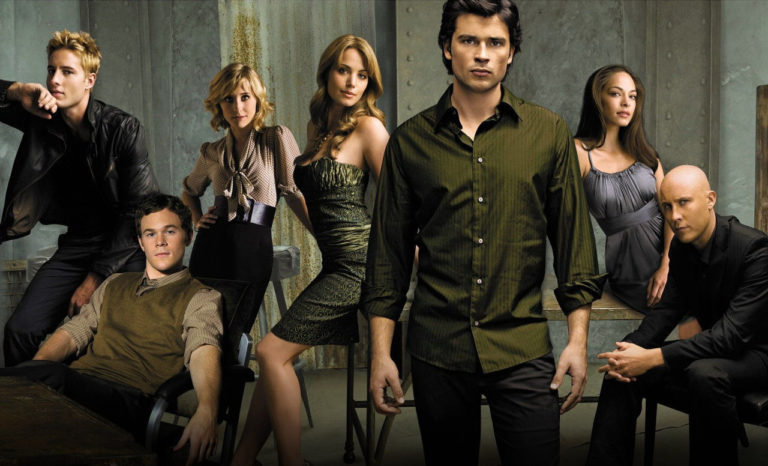 Uma das principais atrizes de “Smallville” é identificada como líder de culto sexual que escravizava mulheres