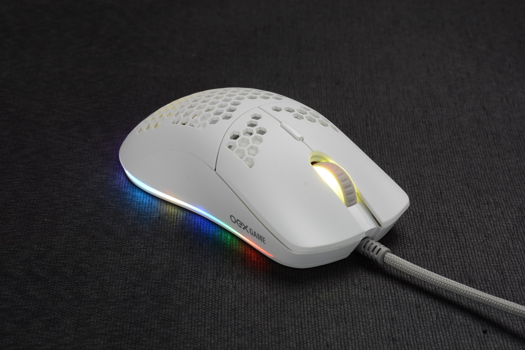 OEX Game lança DYON o mouse profissional mais leve do mercado nacional