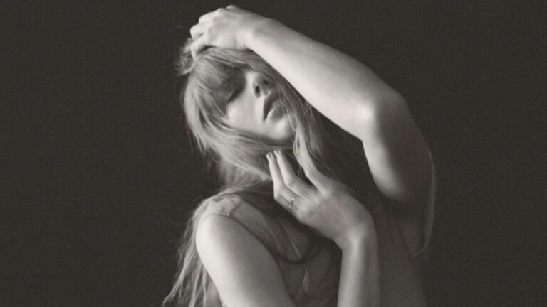 Taylor Swift lança álbum duplo “THE TORTURED POETS DEPARTMENT” com 16 faixas inéditas