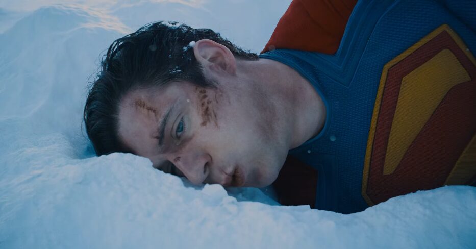 Novo TV Spot de Superman de James Gunn revela imagens inéditas