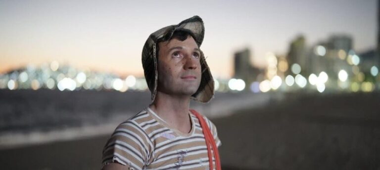 Série ‘Chespirito: Sem Querer Querendo’ ganha trailer e revela bastidores de ‘Chaves’