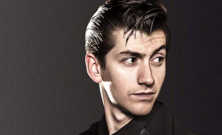 Confira foto de Alex Turner do Arctic Monkeys que viralizou na web