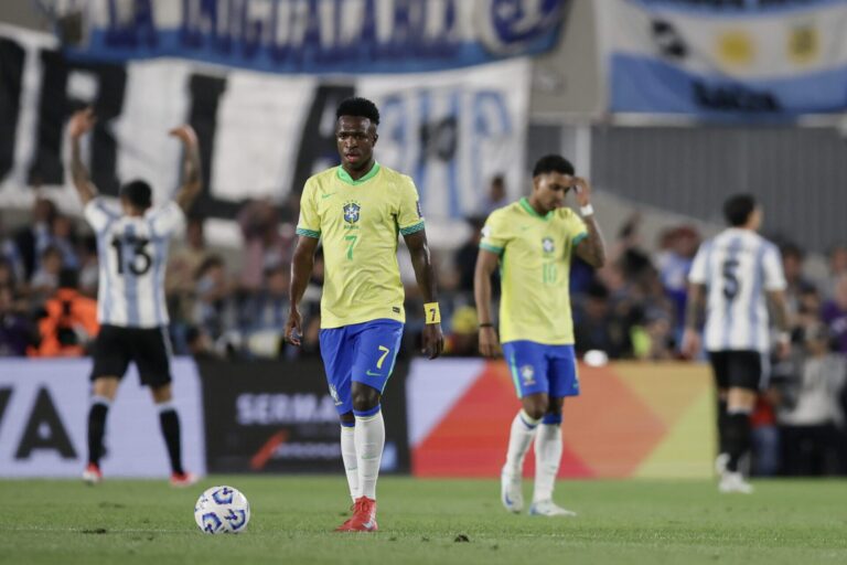 VEXAME! Brasil leva 4 gols e perde partida contra Argentina – Confira gols e destaques