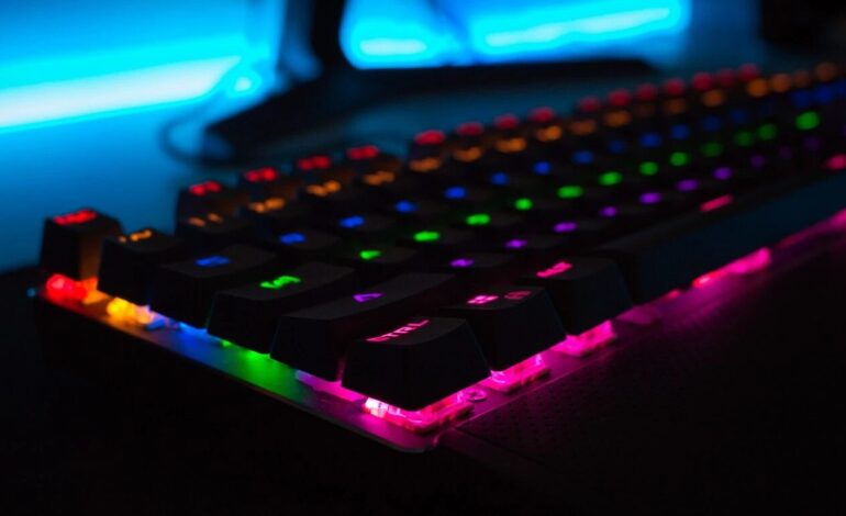Confira qual o melhor teclado mecânico sem fio para comprar em 2025