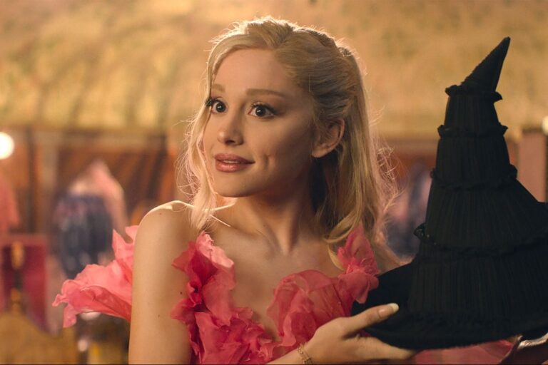 Ariana Grande especula sexualidade de Glinda em Wicked: Veja!