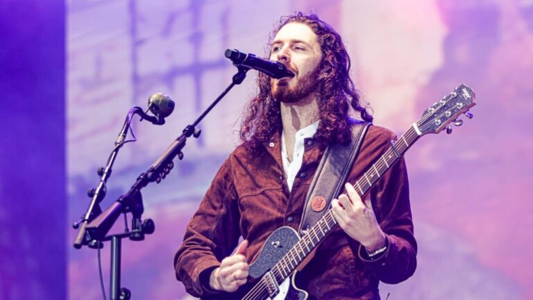 Hozier no Brasil: Shows e Engajamento Político Chamam Atenção