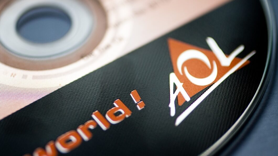 Fim de uma era! — AOL encerrará serviço de internet discada nos EUA após 34 anos