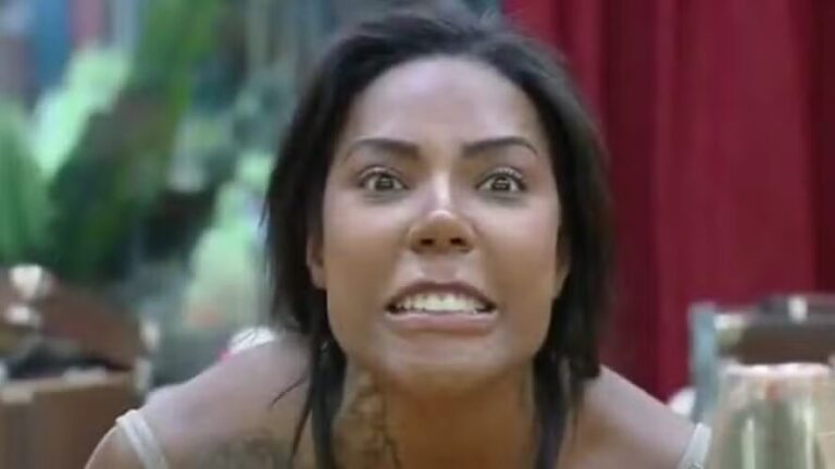 Carol Lekker é expulsa de A Fazenda 17 veja momento da expulsão e vídeo da confusão